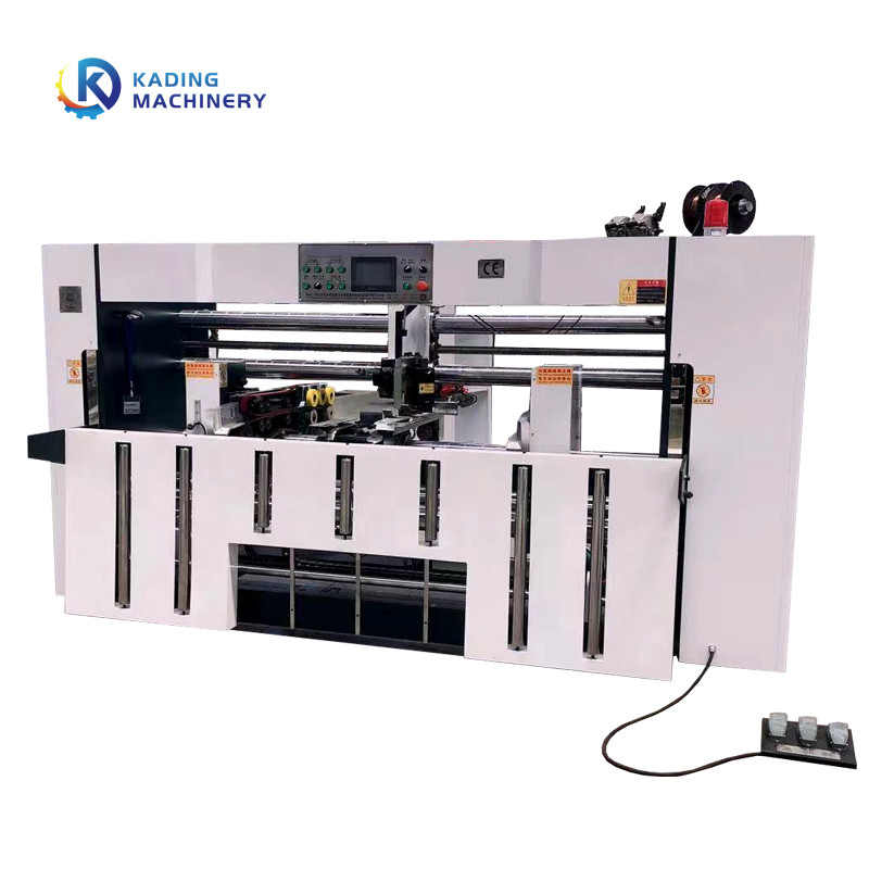 Karton Yapımı İçin İstifleyiciyi Otomatik Olarak Sayan Çift Parçalı Karton Karton Dikiş Makinesi Yapımı