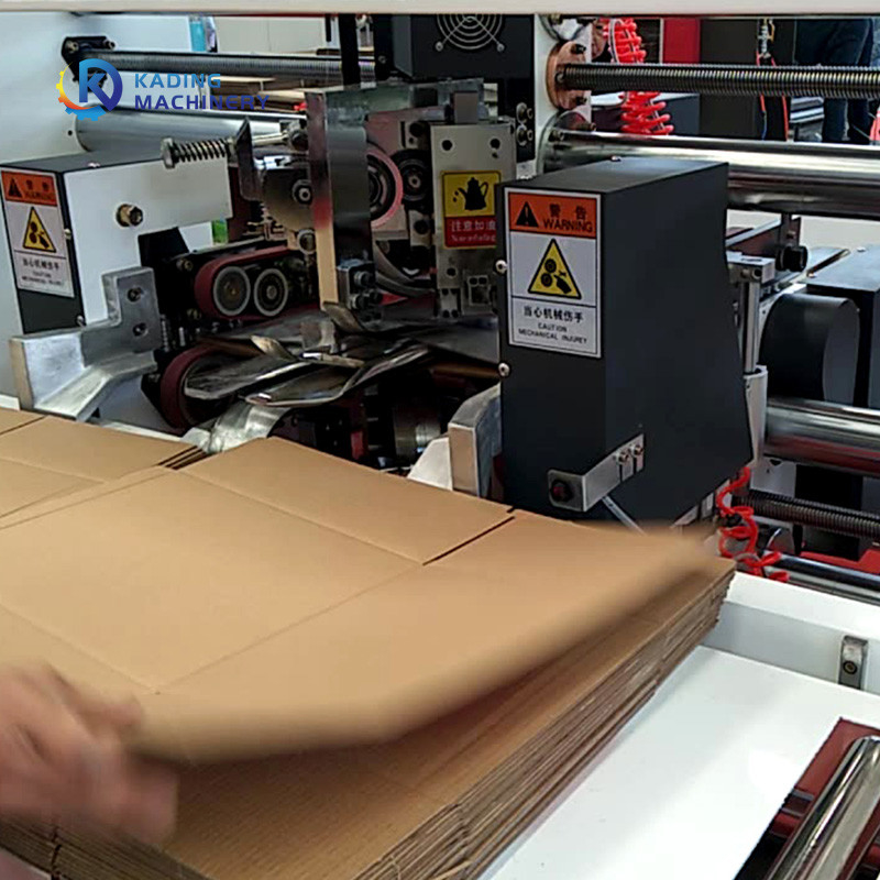 PLC Dokunmatik Ekranlı ve Manuel Beslemeli 3500mm Oluklu Kutu Dikiş Makinesi