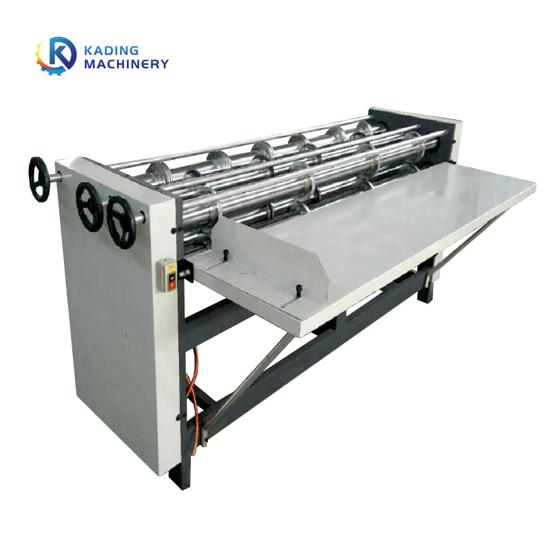 1400mm Genişlik Karton Yapımı İçin 200m / Min Hızın Kesintisiz Geçişli Oluklu Dilme Makinesi