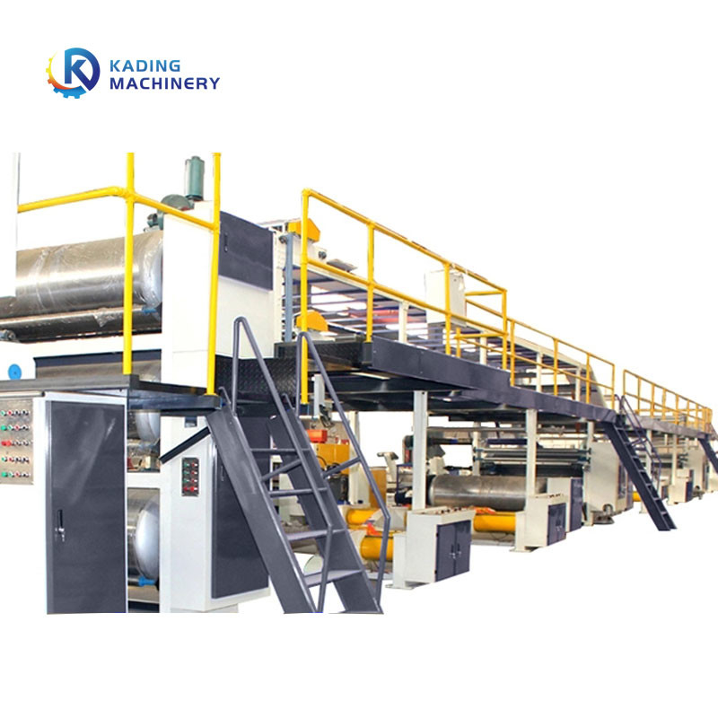 Buhar ısıtma 3 / 5 / 7 Slitter Scorer Makine ile katmanlı dalgalanma hattı