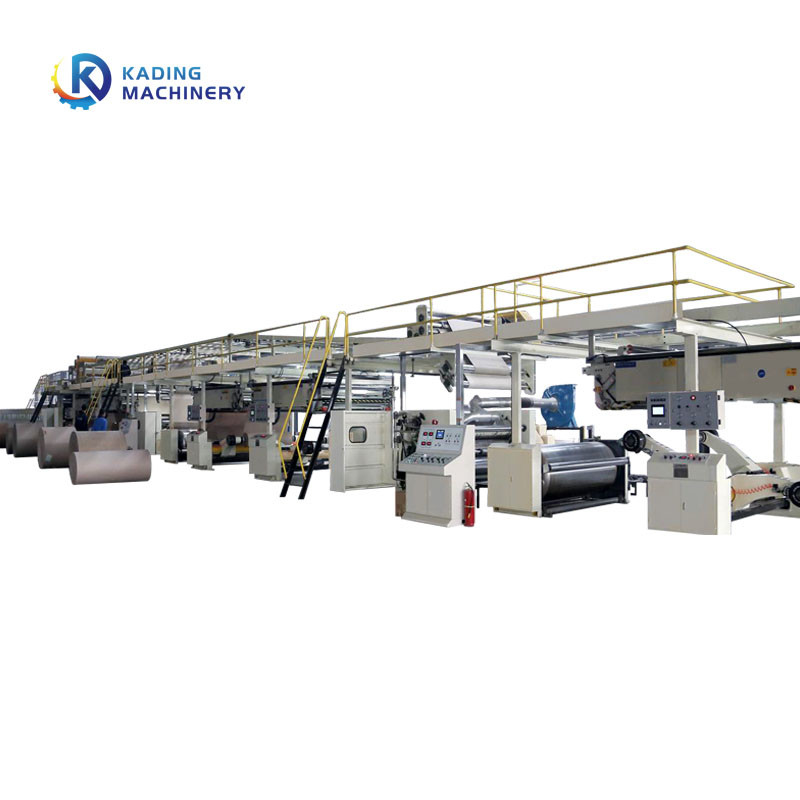 Buhar ısıtma 3 / 5 / 7 Slitter Scorer Makine ile katmanlı dalgalanma hattı